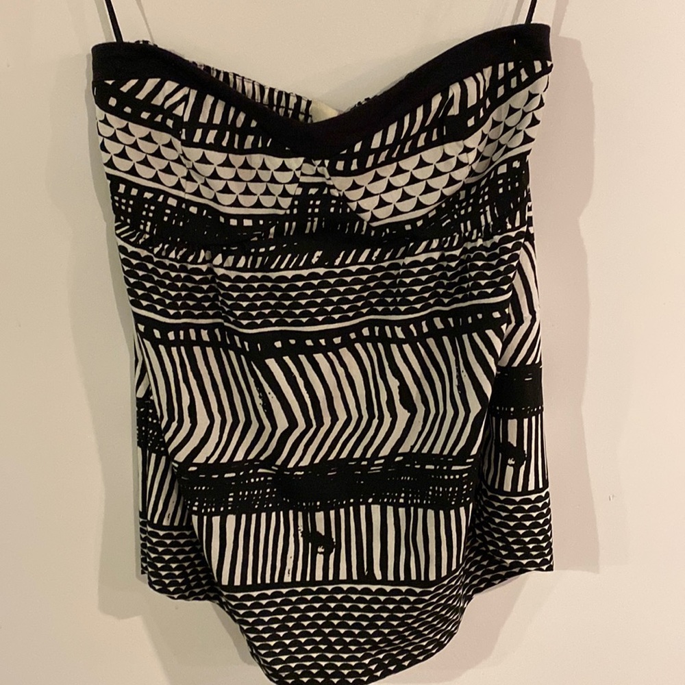 Roxy strapless black and white top. Size M